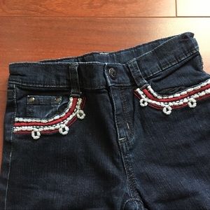 💙 Beautifully embroidered jeans